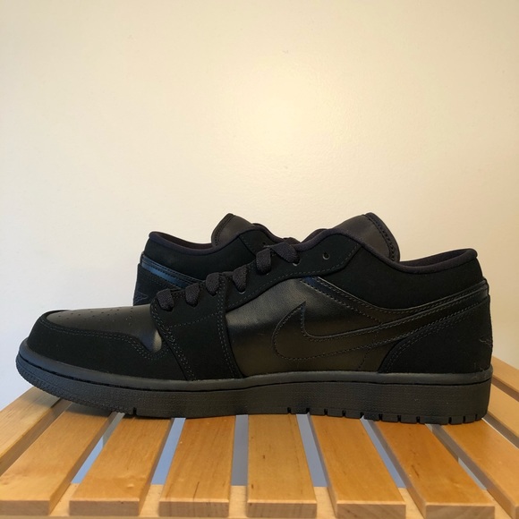 Air Jordan 1 Retro Low Triple Black 553558-025 NEW - Picture 6 of 8